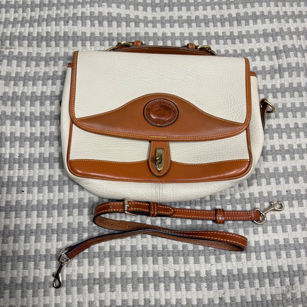 Vintage Dooney & Bourke All Weather Leather Crossbody Bag Cream Tan Satchel